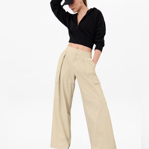 NWT‼️ATHLETA Pinnacle cargo trouser size 6 tall - Picture 1 of 10
